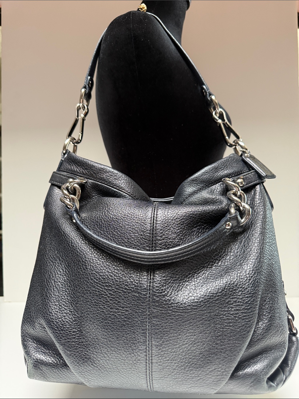 Black Leather Shoulder Hobo Bag - Classic Women's Carry